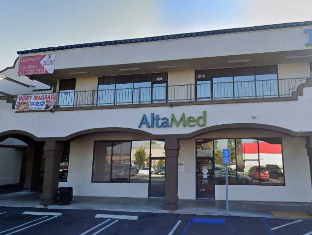 AltaMed Medical Group - Santa Ana, Central