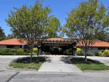 Los Robles Comm Medical Center